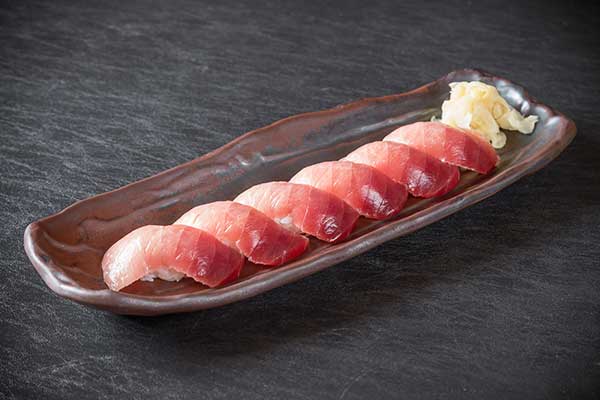 Medium Fatty Tuna Sushiし